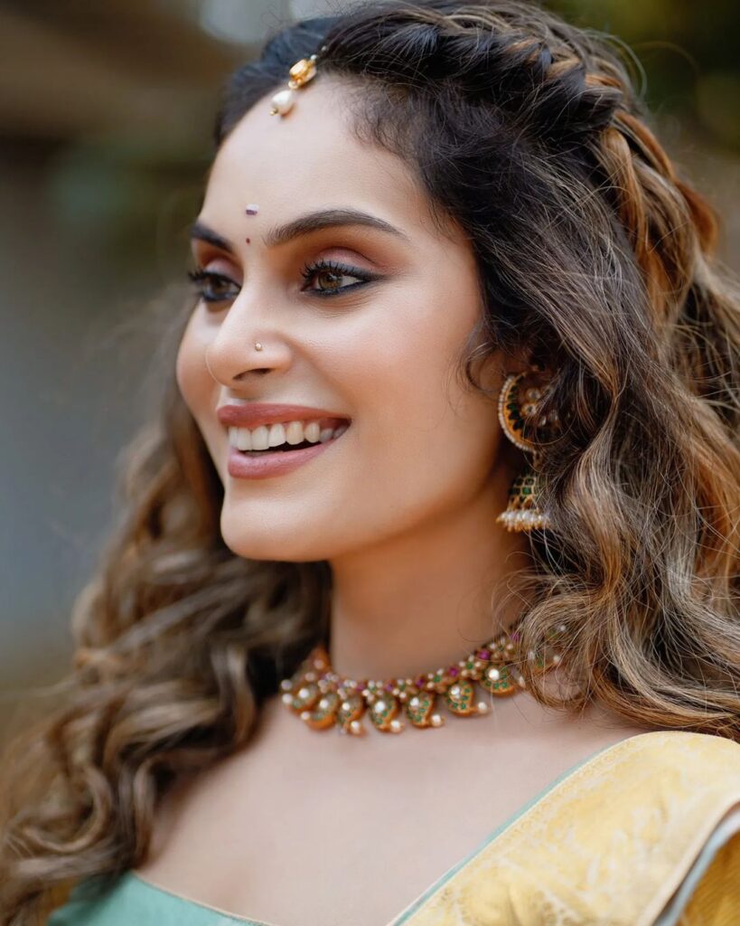 Actress Shrutika Arjun 